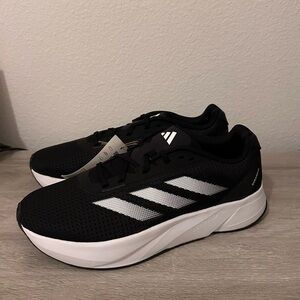 DROP YOUR OFFER!
ADIDAS DURAMO SL
US 8M 9W
BRAND NEW W/ BOX